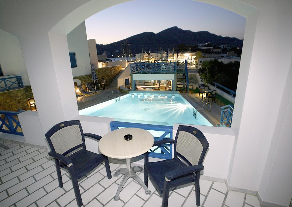 Poseidon Hotel Chora  Exterior photo